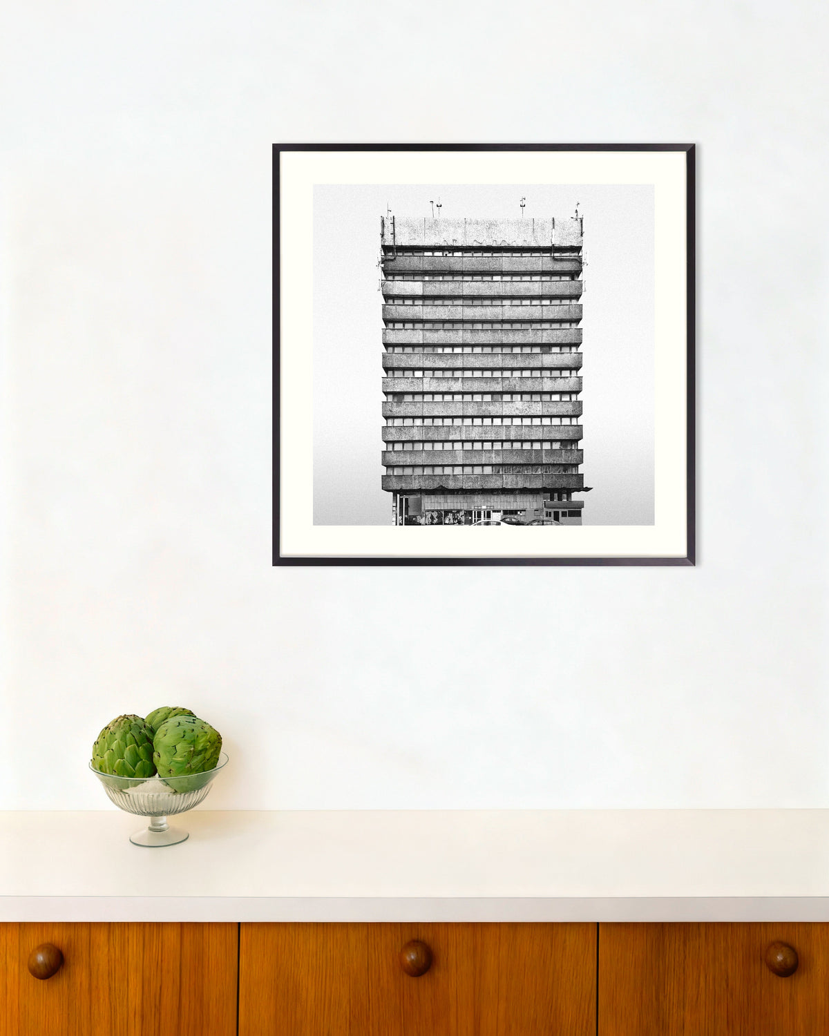 Poster «Torre di uffici a fasce», con cornice in metallo