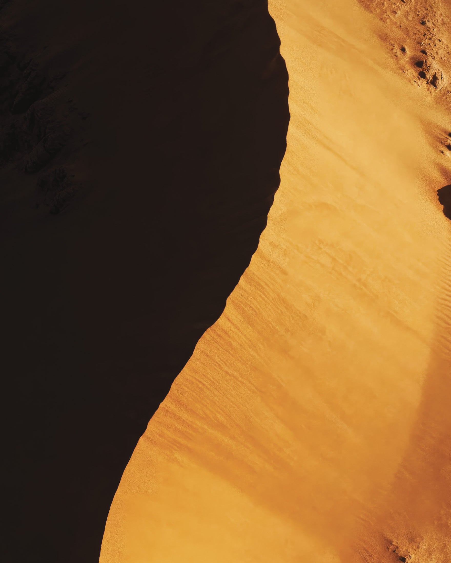 Poster Curva Duna Dorata, Stampa Artistica Ombra del Deserto