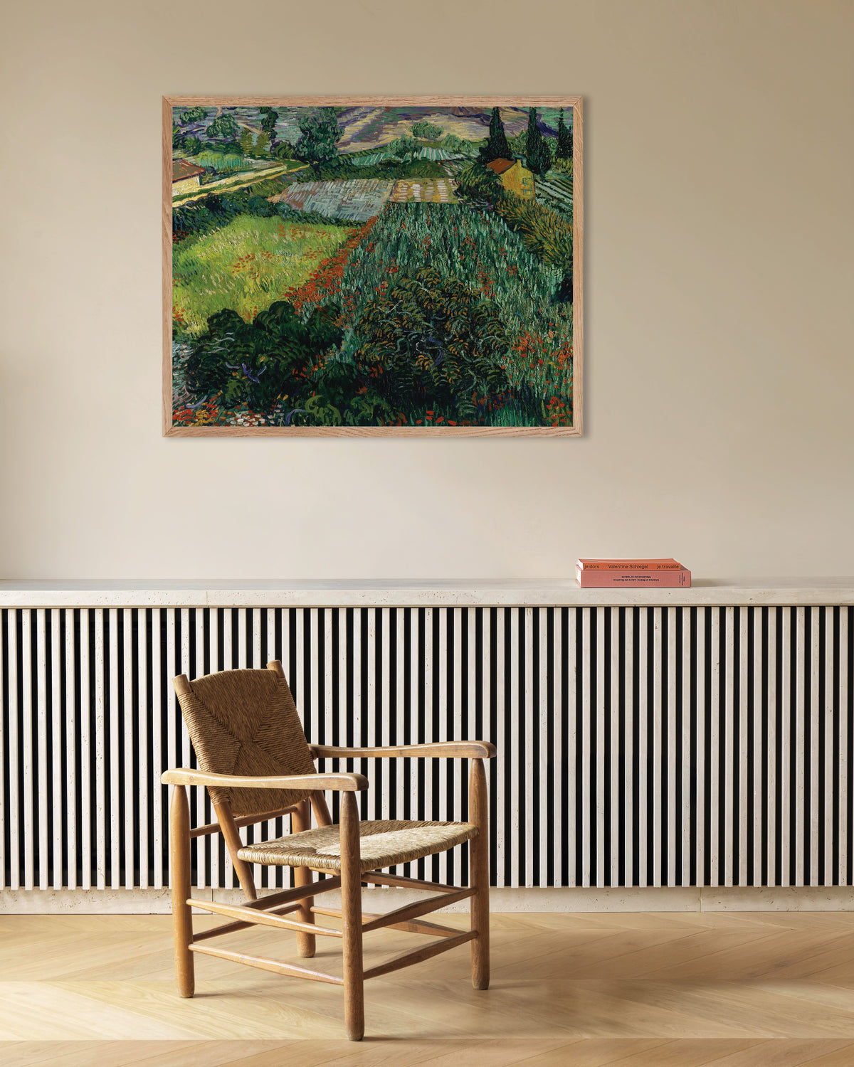 Poster de Champ de coquelicots (1889) de Vincent van Gogh, avec cadre en bois naturel