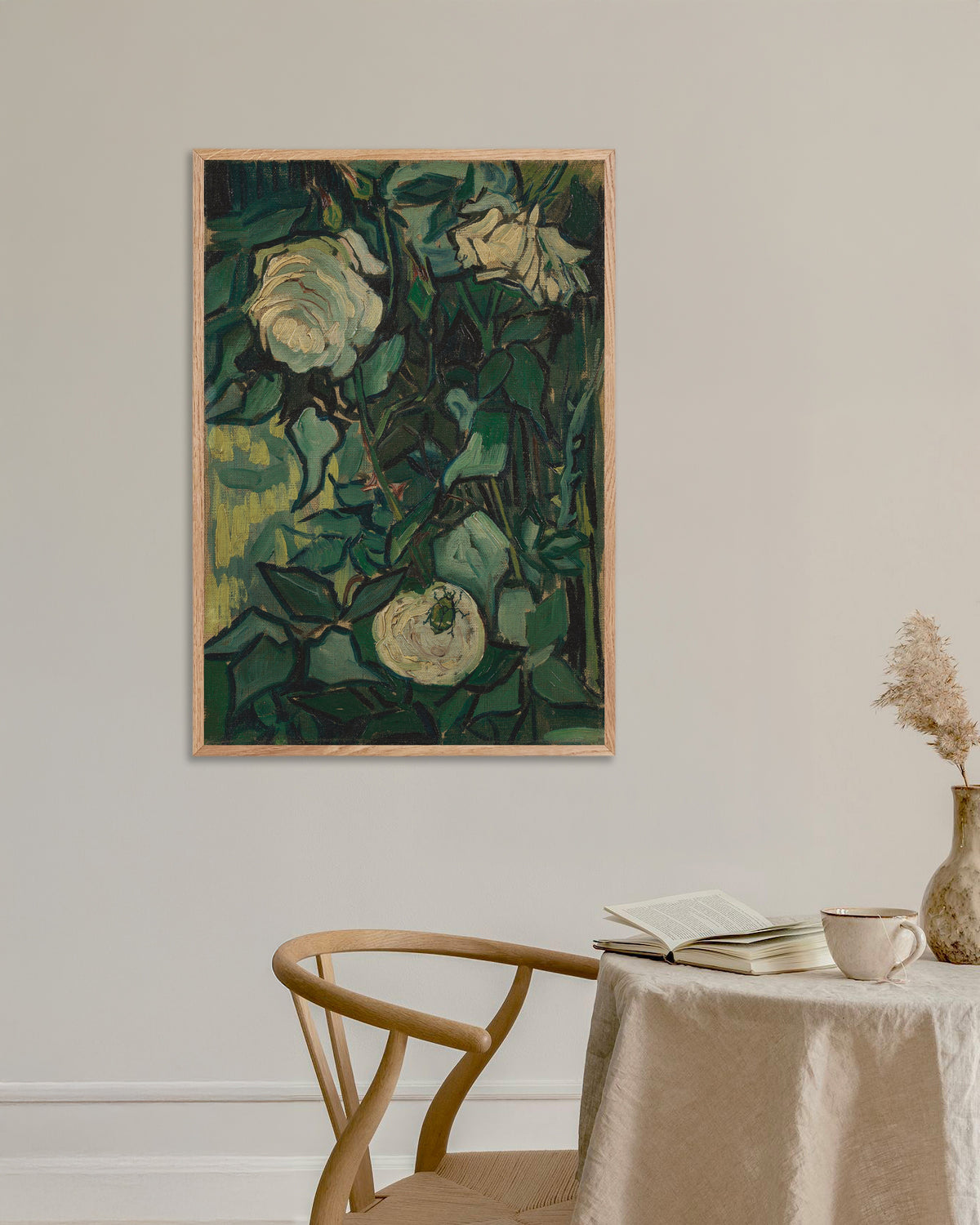 Poster Rosenstrauch mit Käfer (1889) von Vincent van Gogh mit naturfarbenem Holzrahmen