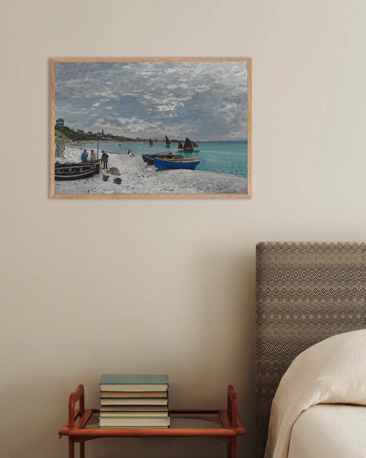 Affiche La Plage de Sainte-Adresse (1867) de Claude Monet, avec un cadre en bois naturel
