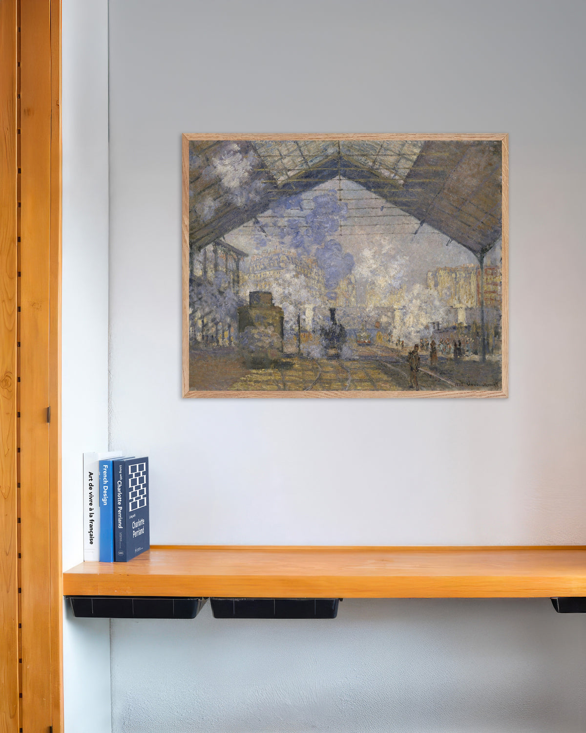Affiche La Gare Saint-Lazare (1877) de Claude Monet, avec un cadre en bois naturel