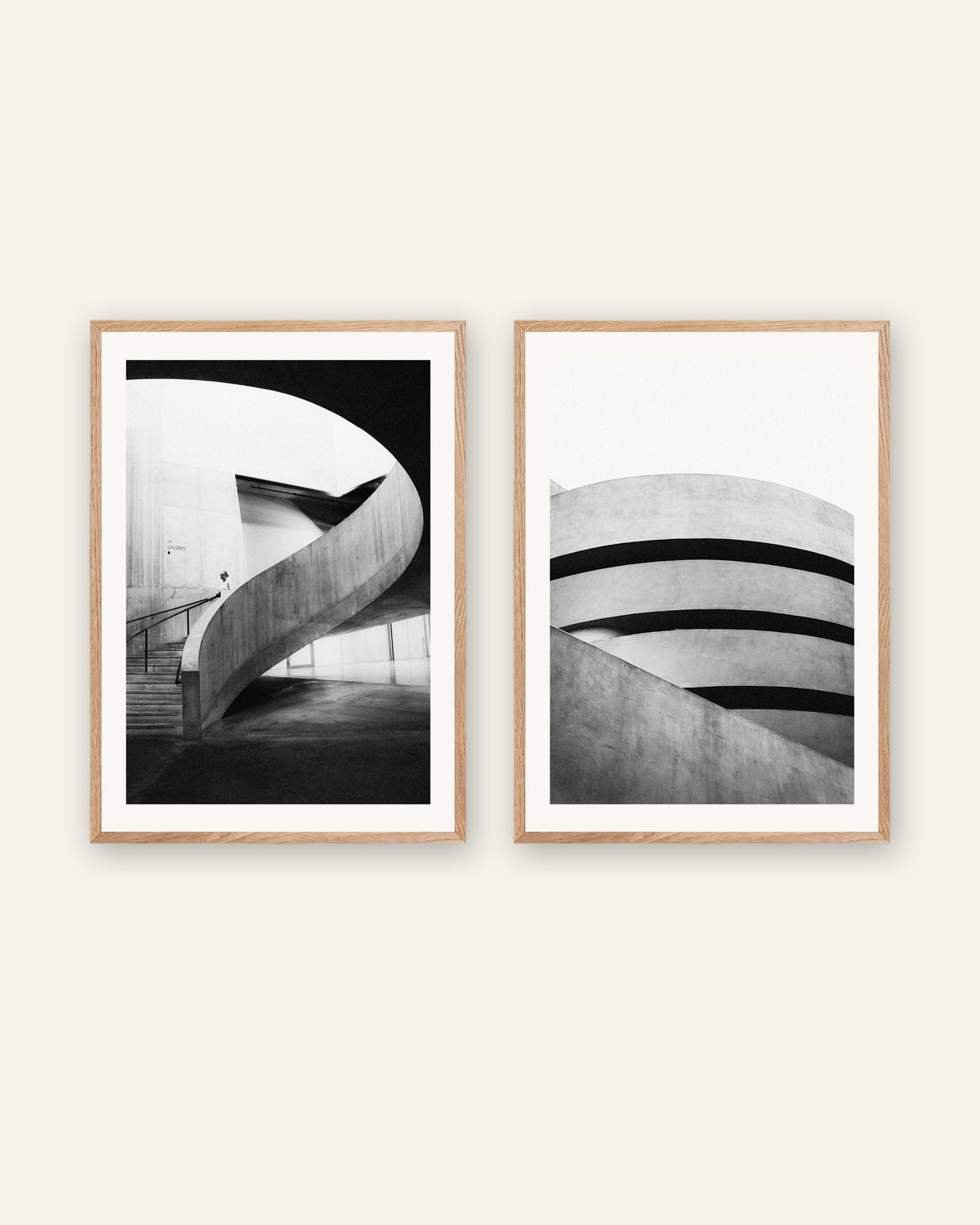 Poster brutalisti, set da 2: curve di cemento, con cornici in rovere naturale