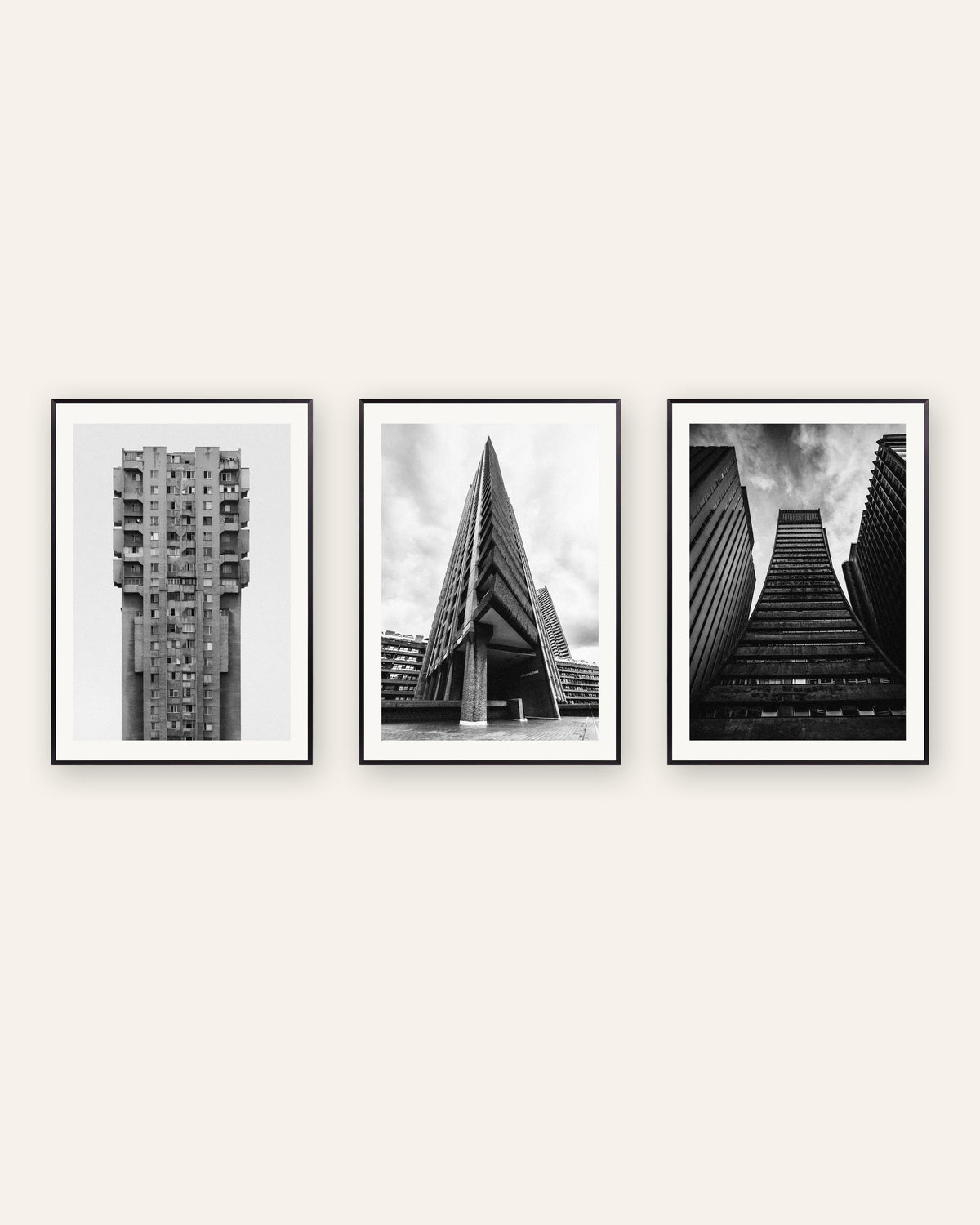 Poster brutalisti, set da 3: torri di cemento, con cornici in metallo nero