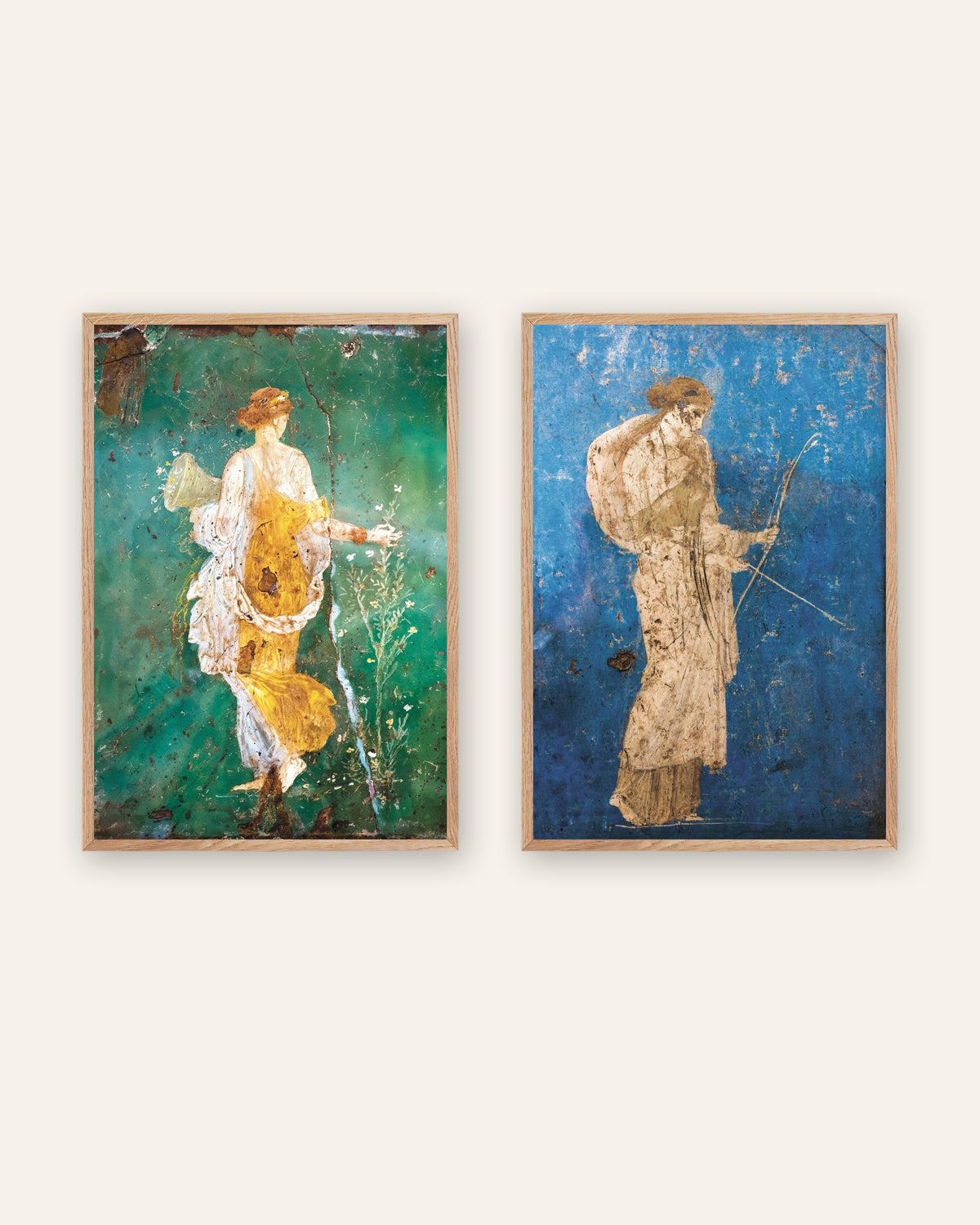 Lot de 2 affiches de fresques romaines, Flora et Artémis, cadres en bois naturel