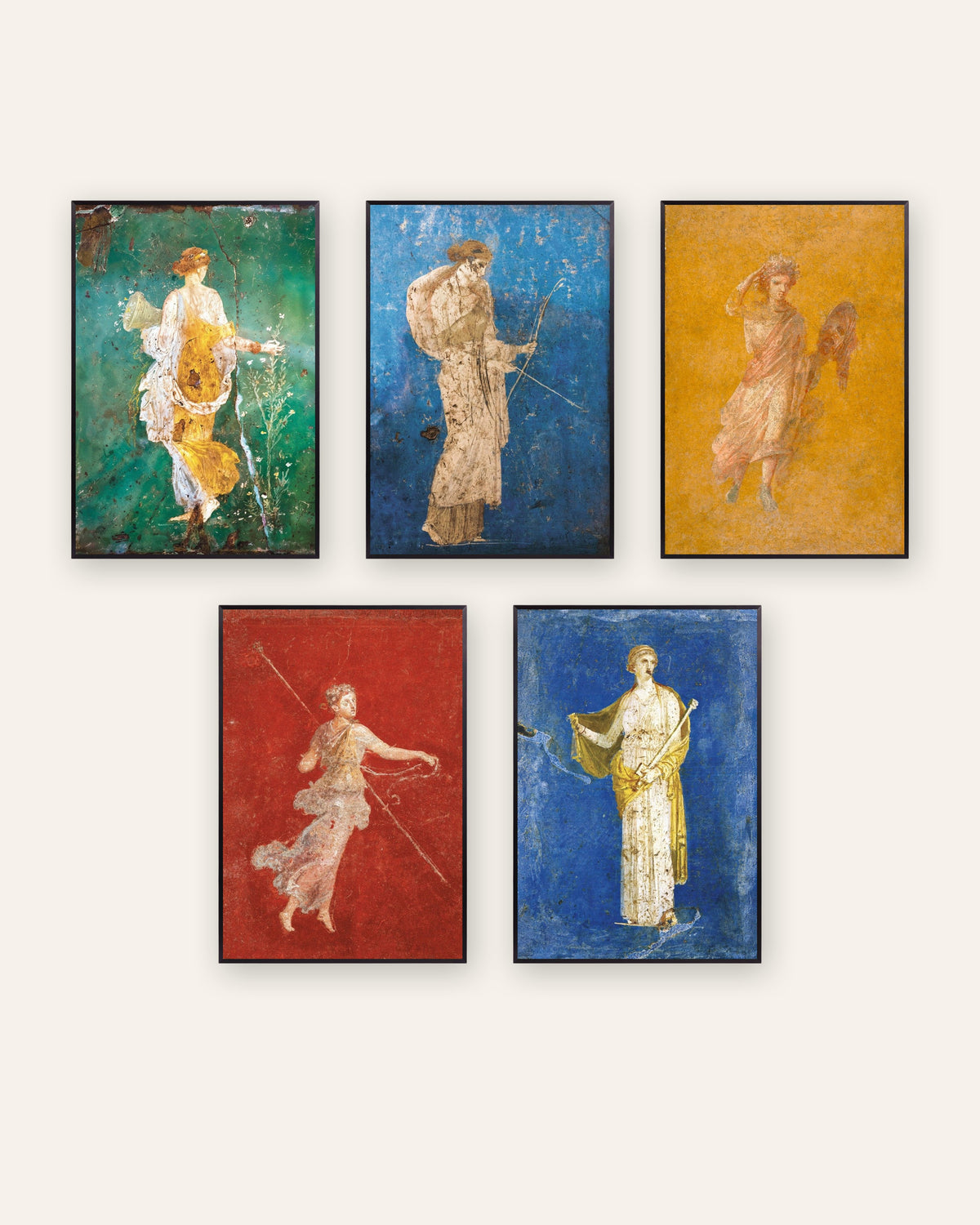 Lot de 5 affiches de fresques romaines, Flora, Artémis, Melpomène, Ménade et Médée, cadres en métal noir
