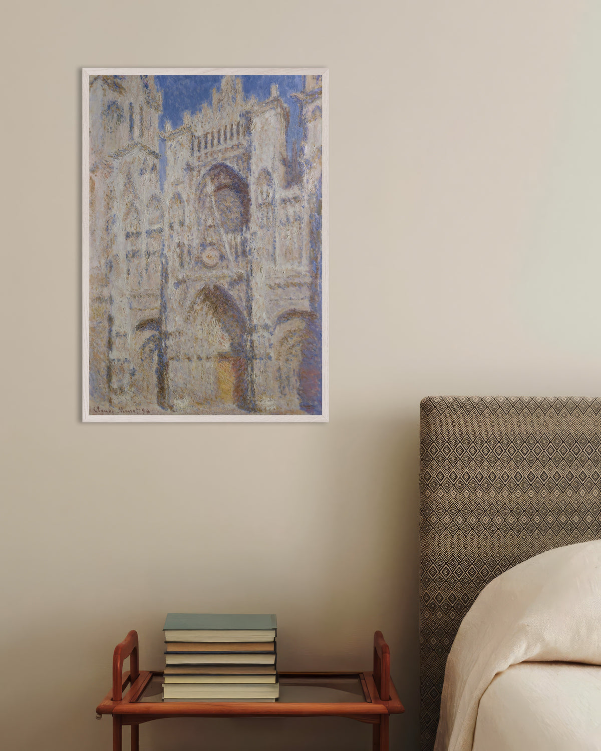 Poster La cattedrale di Rouen, il portale, pieno sole (1894) di Claude Monet con cornice in legno bianco