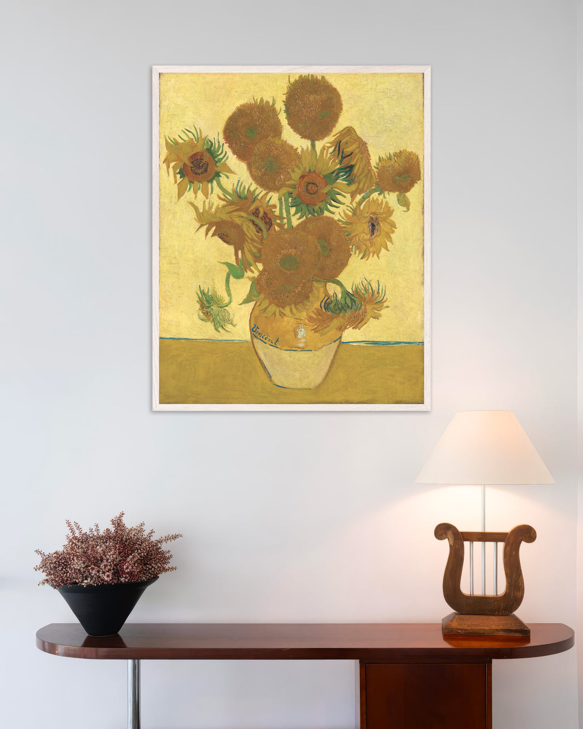 Poster «Girasoli» (1888) di Vincent van Gogh, con cornice in legno bianco