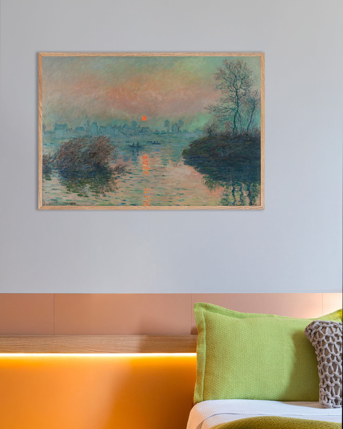 Affiche Soleil couchant sur la Seine à Lavacourt, effet d'hiver (1880) de Claude Monet, avec un cadre en bois naturel
