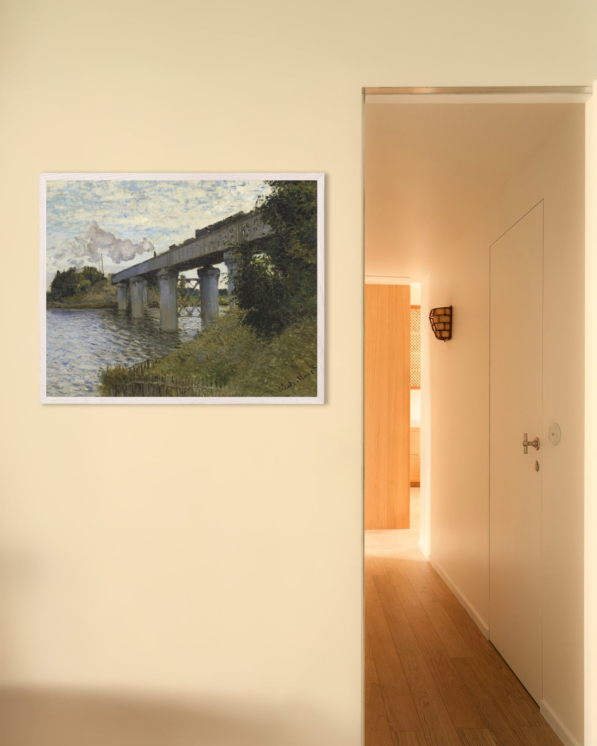 Poster Die Eisenbahnbrücke von Argenteuil (1873–1874) von Claude Monet mit weißem Holzrahmen