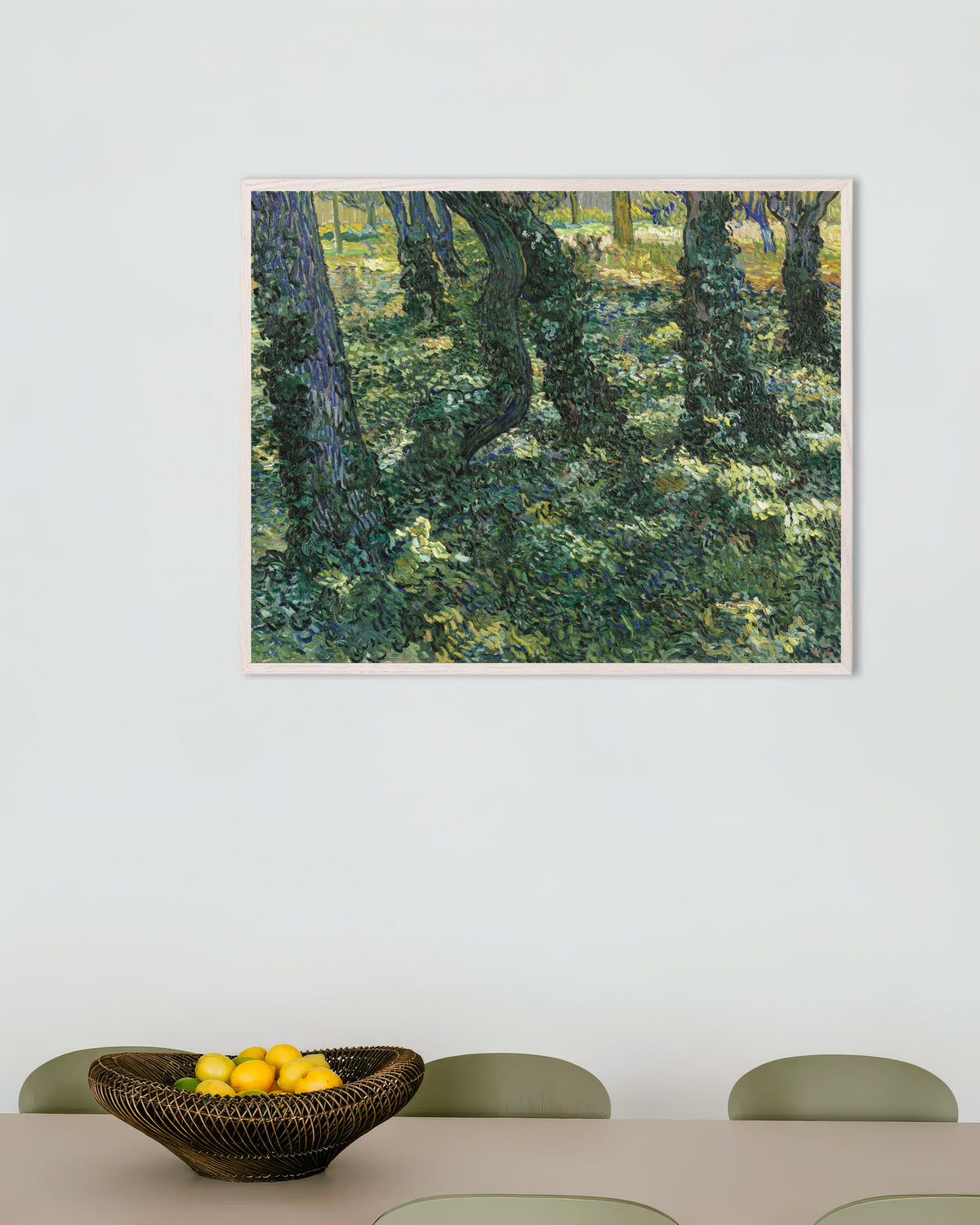 Poster di Sottobosco (1887) di Vincent van Gogh, con cornice bianca in legno
