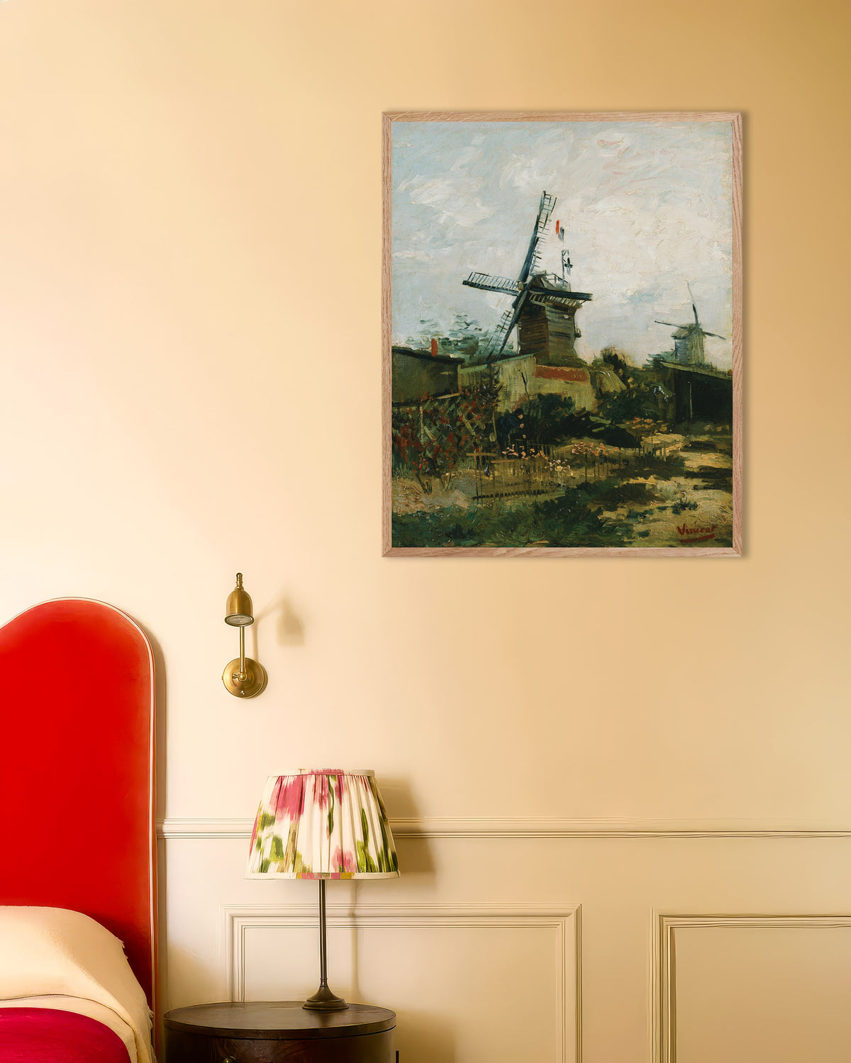 Poster di Mulini a vento a Montmartre (1886) di Vincent van Gogh, con cornice in legno naturale