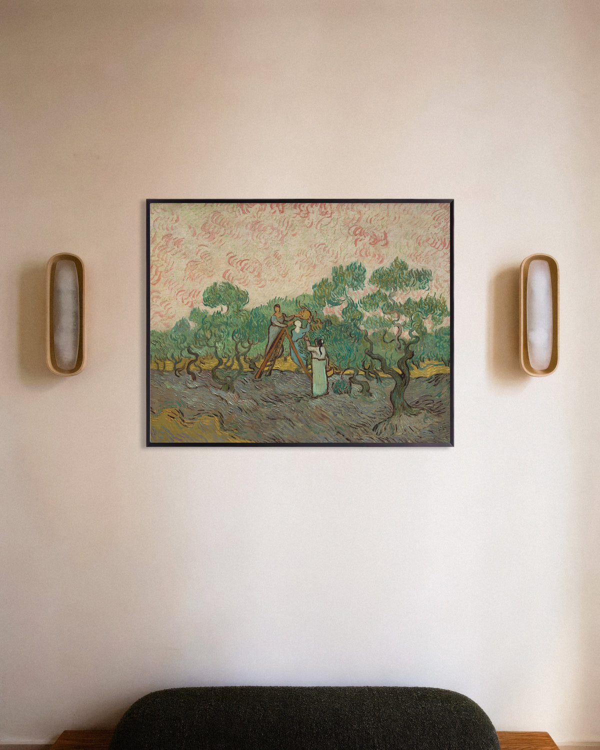 Poster di Donne che raccolgono olive (1889) di Vincent van Gogh, con cornice metallica